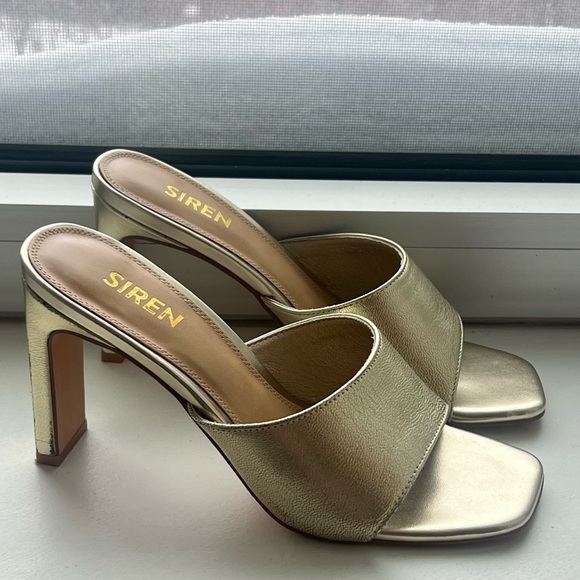 SIREN SHOES KALLIE SHAVED BLOCK HEEL MULE IN SOFT GOLD LEATHER - Picture 2 of 8